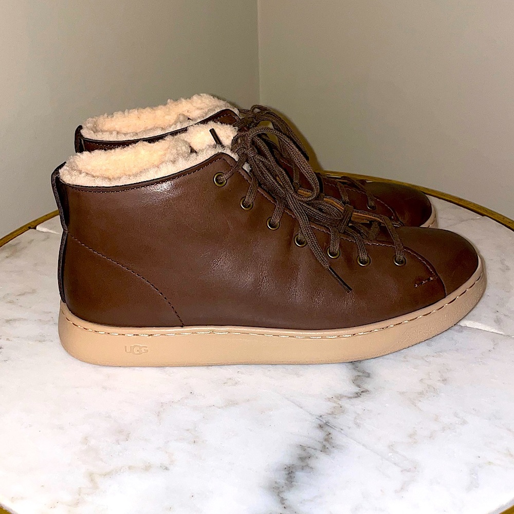 Neumel Uggs Size 8.5